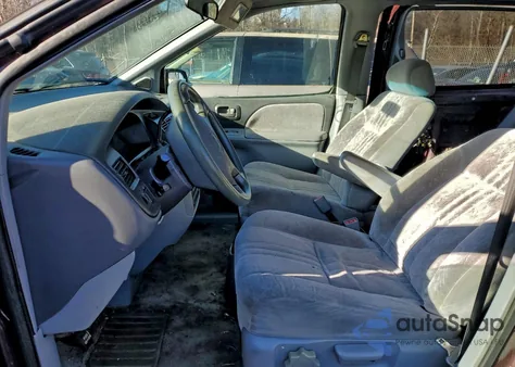 1999 Toyota Sienna Le from USA, damaged, VIN 4T3ZF13CXXU118712